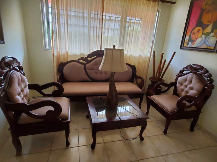 Juego de muebles usados en caoba